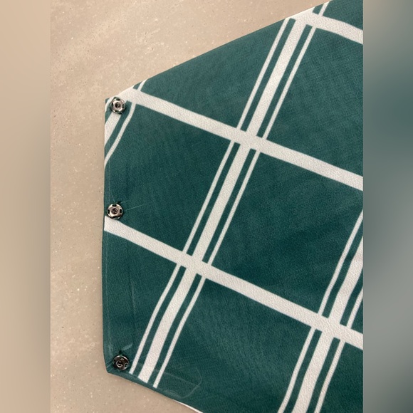 Women's Michigan State Spartans Reversible Snap Scarf - Picture 4 of 10